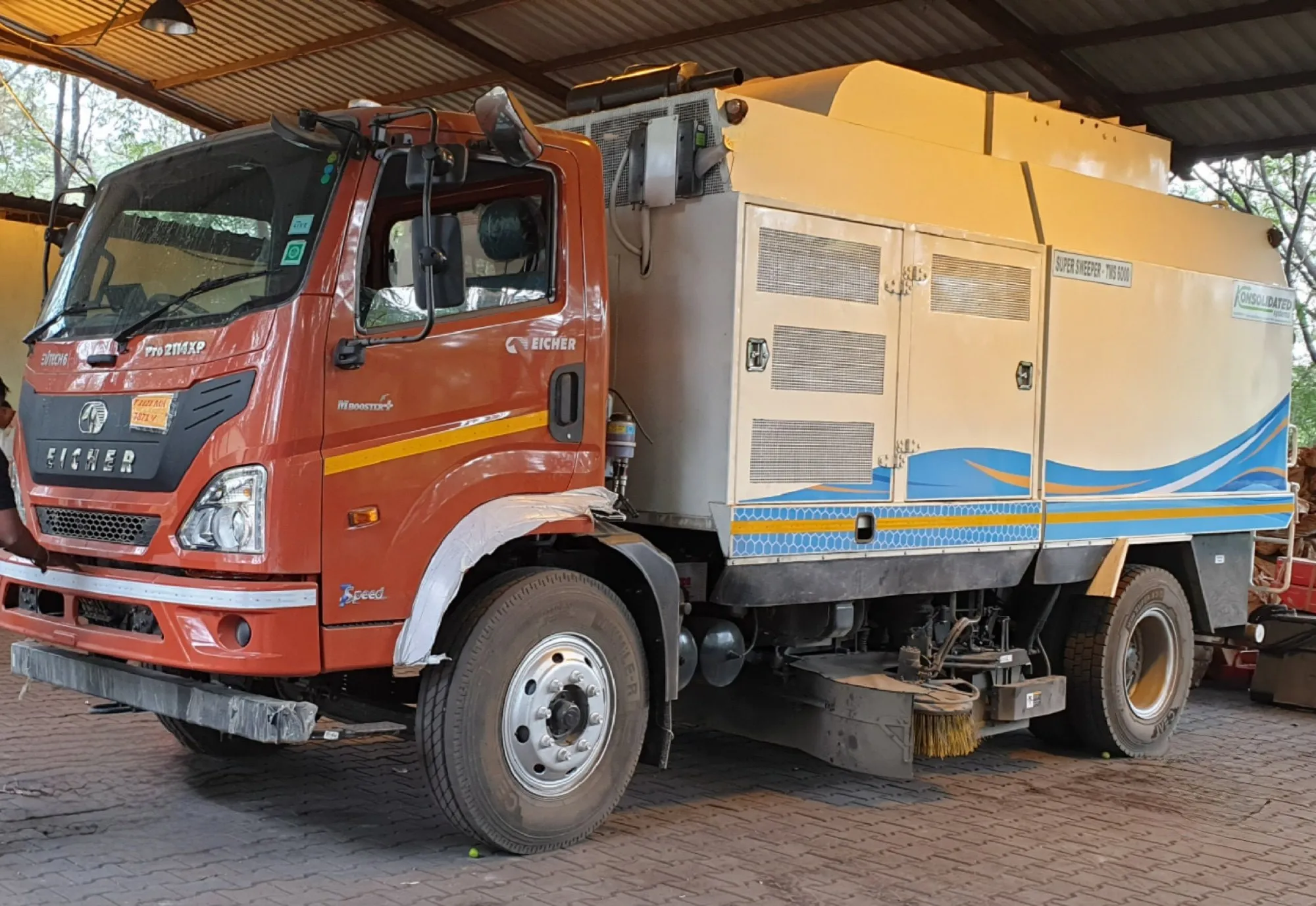 Mechanical sweeper machine